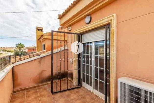 Resale - Villa -
Torrevieja - aguas nuevas