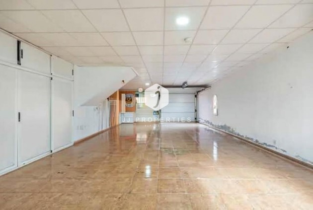 Resale - Villa -
Torrevieja - aguas nuevas