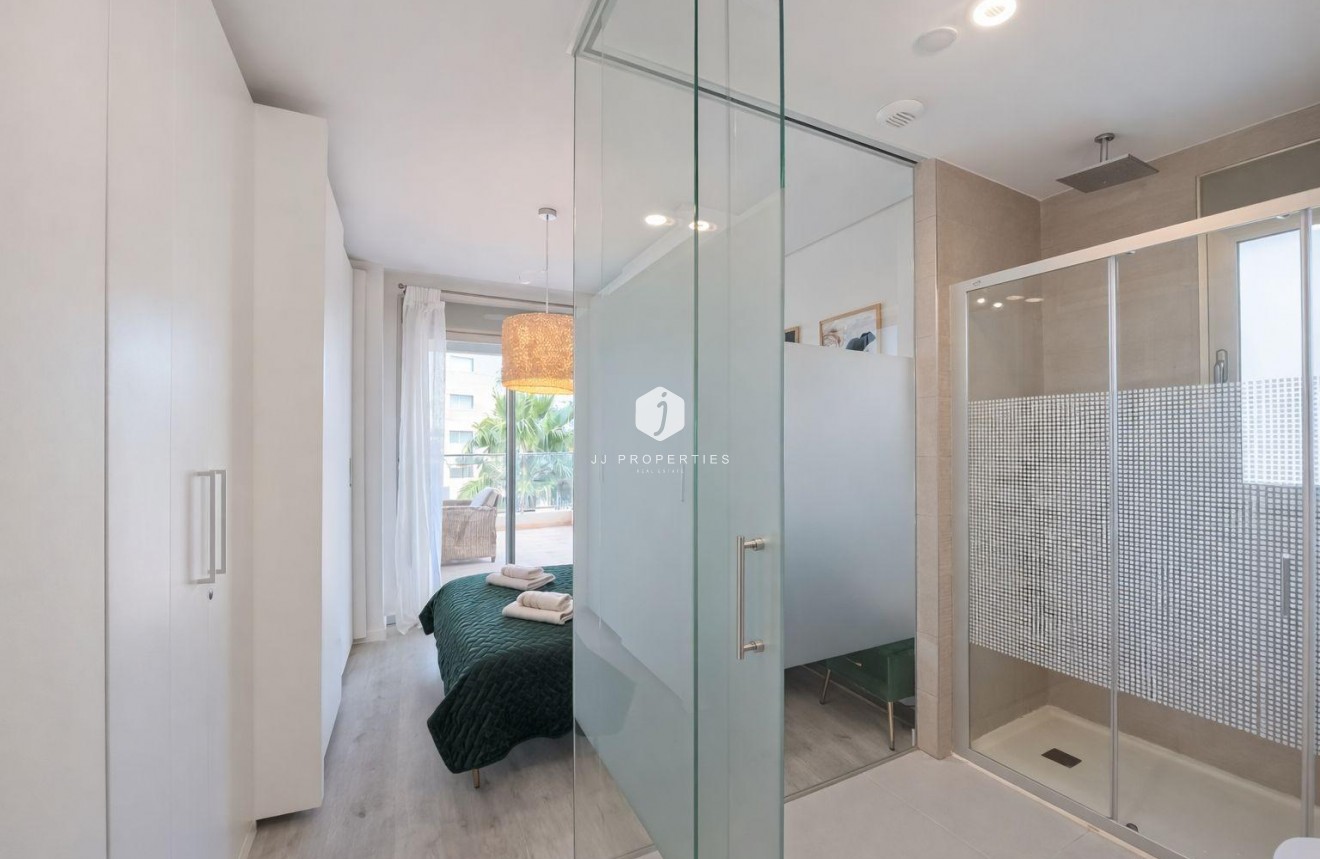 Z drugiej ręki - Mieszkanie w bloku -
Orihuela Costa - Villamartín