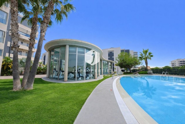 Z drugiej ręki - Mieszkanie w bloku -
Orihuela Costa - Villamartín