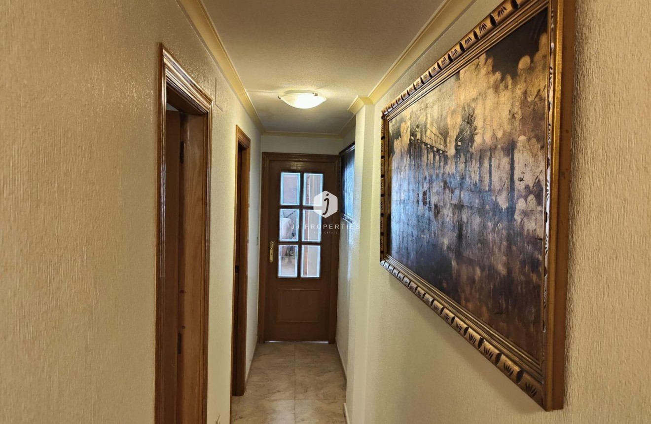 Resale - Apartment / flat -
Torrevieja - La Mata