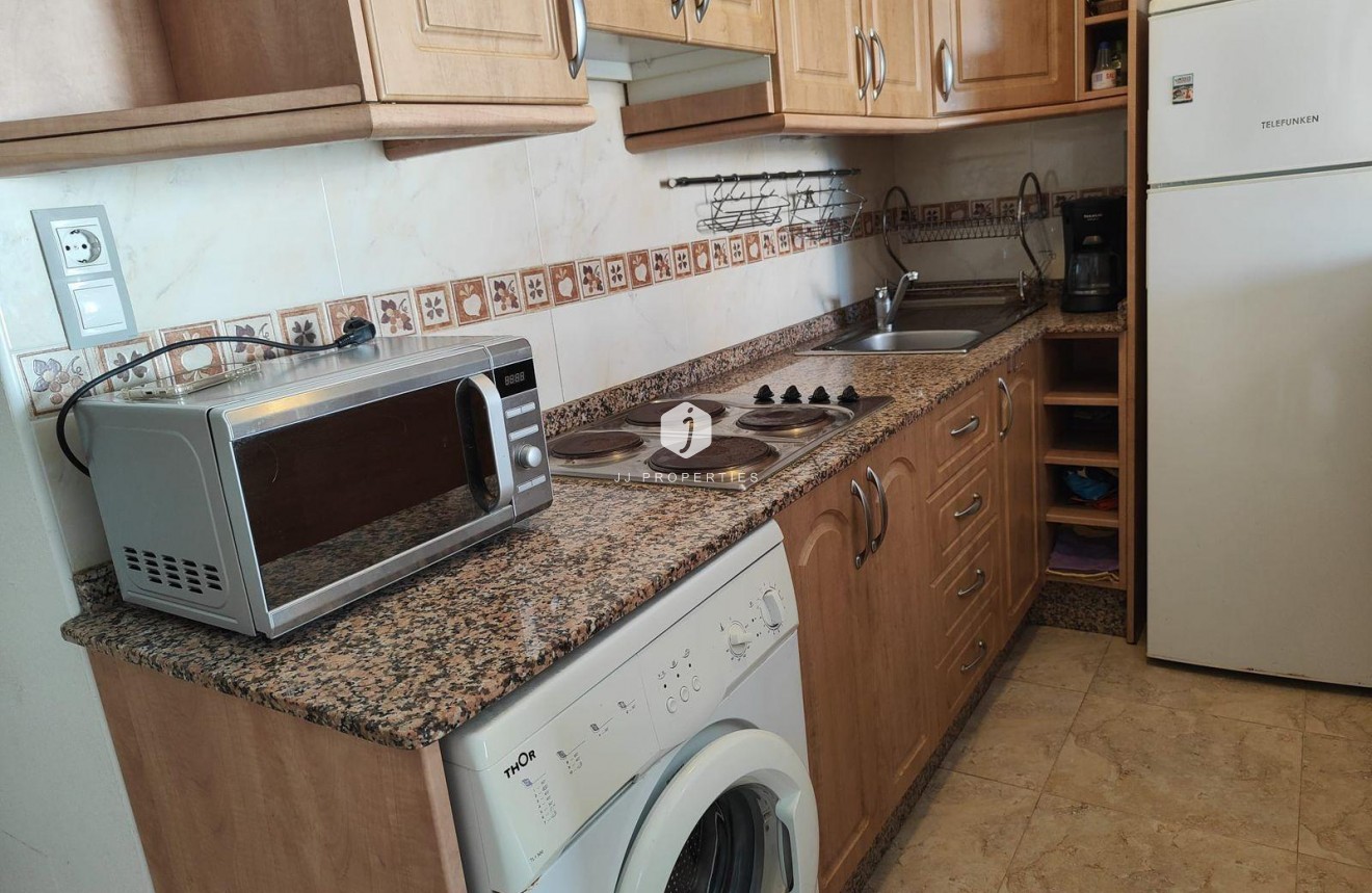 Resale - Apartment / flat -
Torrevieja - La Mata