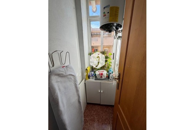 Resale - Apartment / flat -
Torrevieja - Playa de los Locos