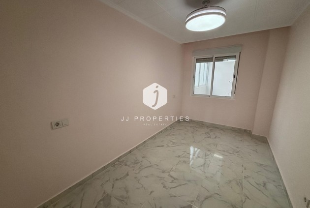 Resale - Penthouse -
Torrevieja - Acequion