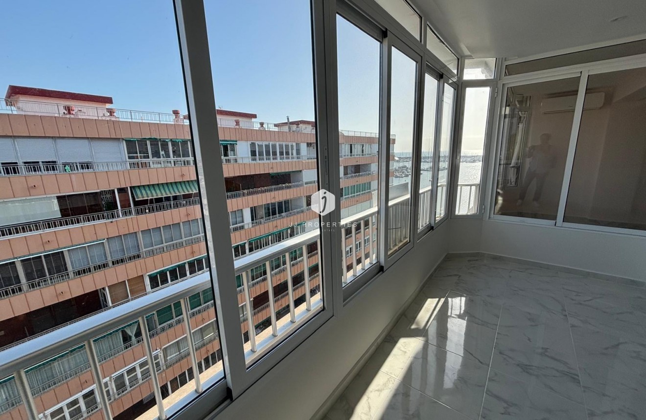 Resale - Penthouse -
Torrevieja - Acequion
