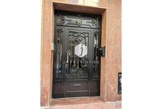 Segunda mano - Apartamento / piso -
Torrevieja