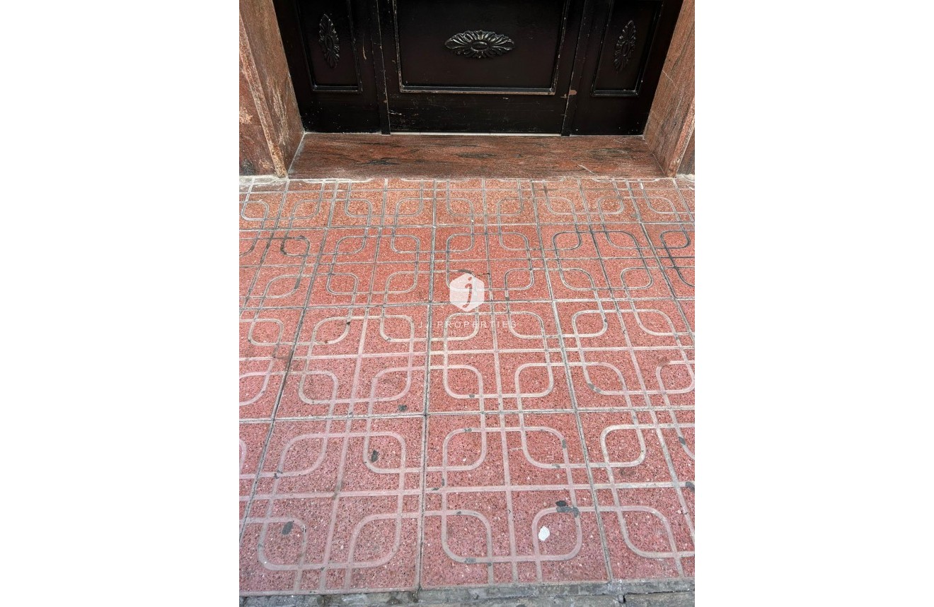 Segunda mano - Apartamento / piso -
Torrevieja