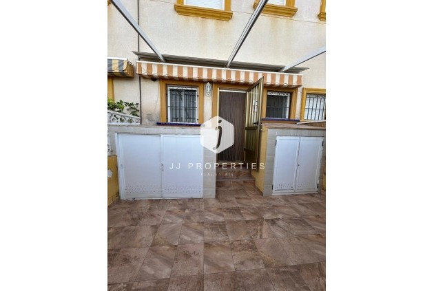 Aus zweiter Hand - Duplex -
Orihuela Costa - Punta Prima