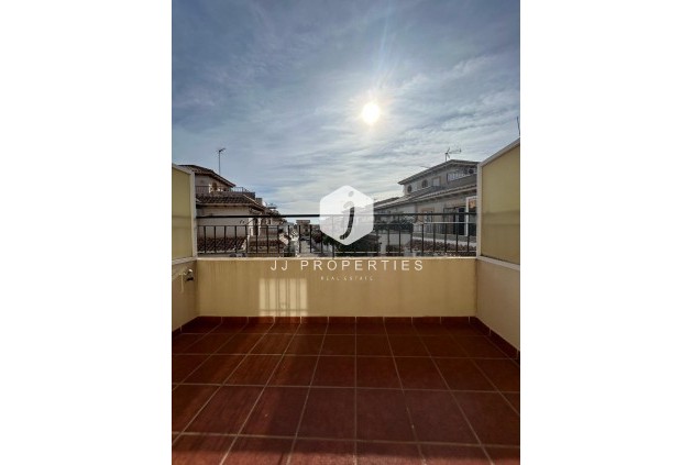 Aus zweiter Hand - Duplex -
Orihuela Costa - Punta Prima