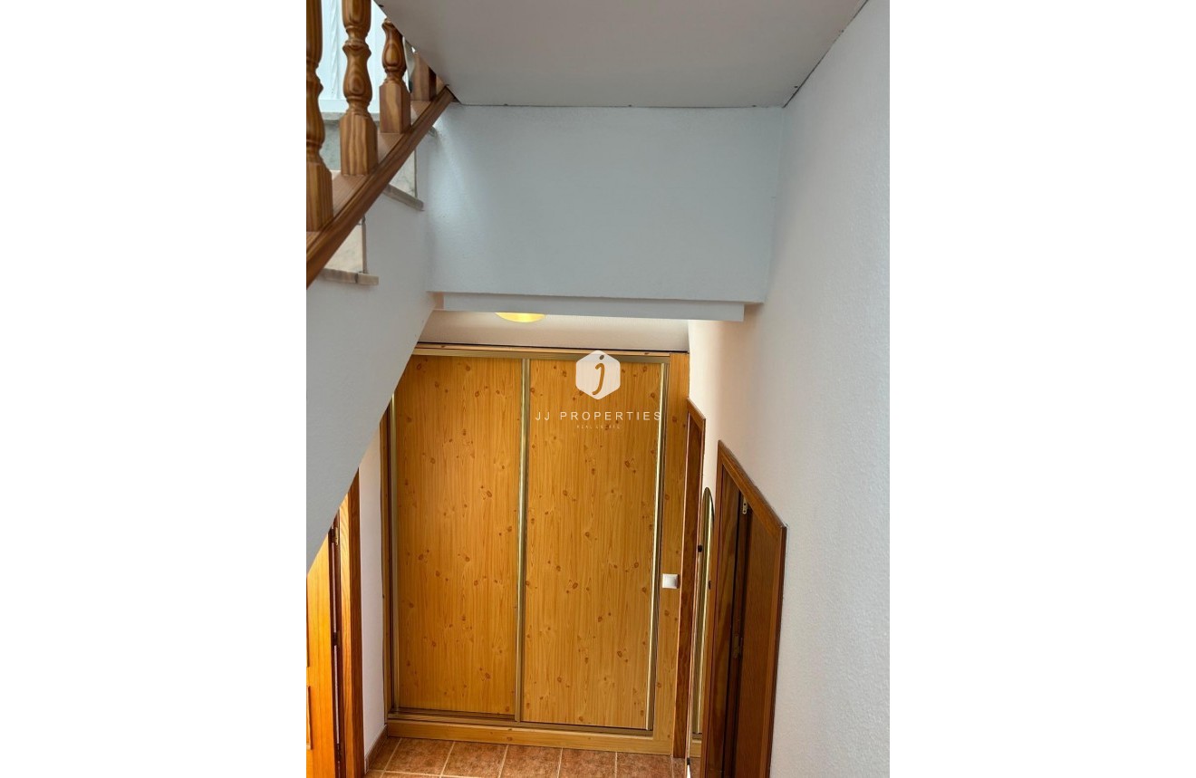 Aus zweiter Hand - Duplex -
Orihuela Costa - Punta Prima