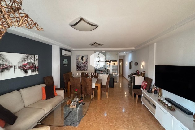 Resale - Apartment / flat -
Torrevieja