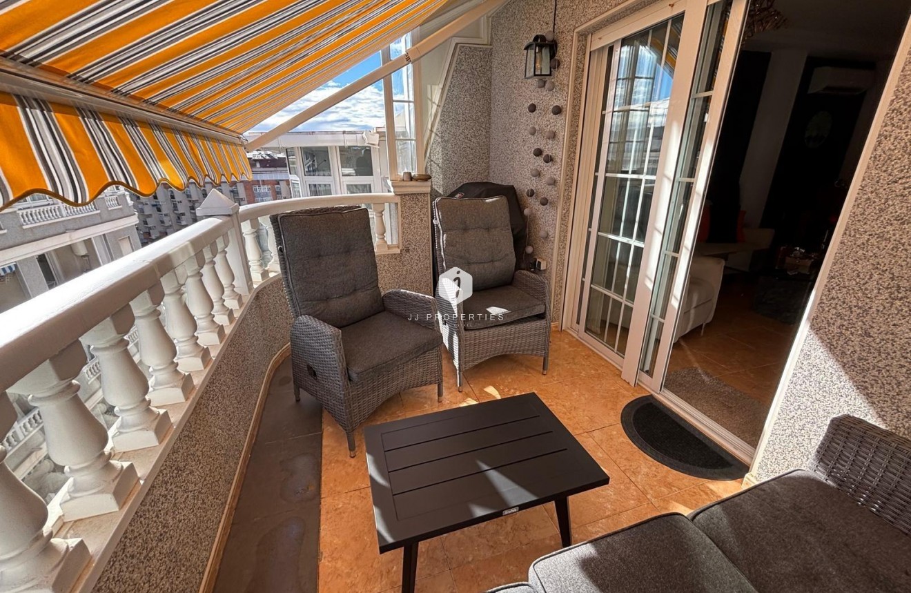 Resale - Apartment / flat -
Torrevieja