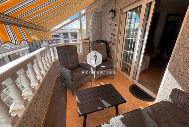 Resale - Apartment / flat -
Torrevieja