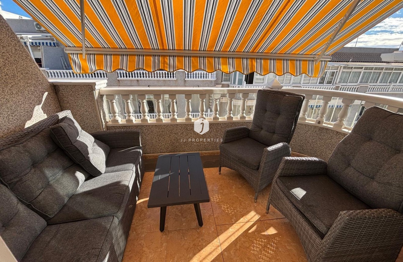 Resale - Apartment / flat -
Torrevieja