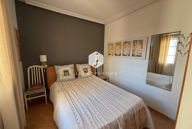 Resale - Apartment / flat -
Torrevieja