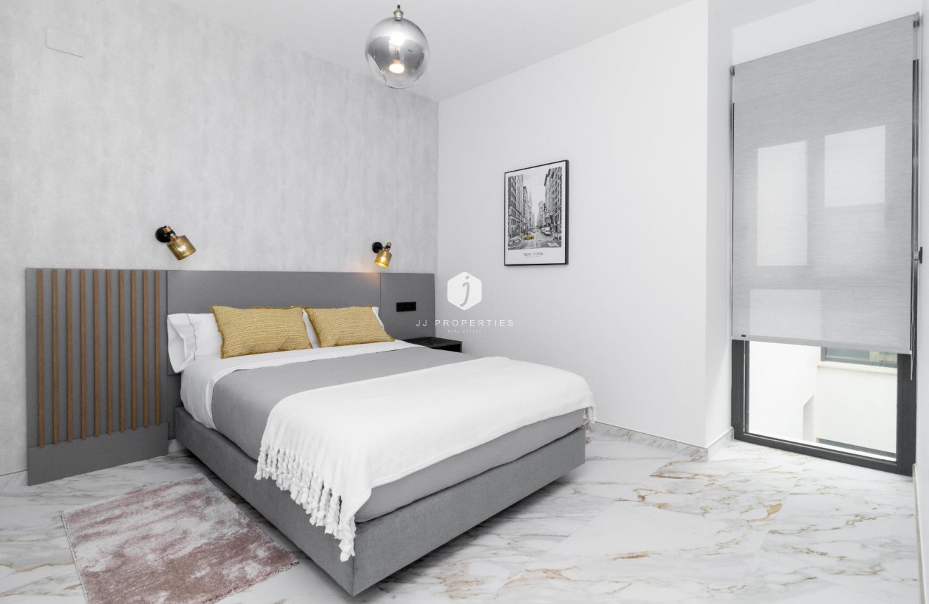 Resale - Penthouse -
Guardamar del Segura - Pueblo