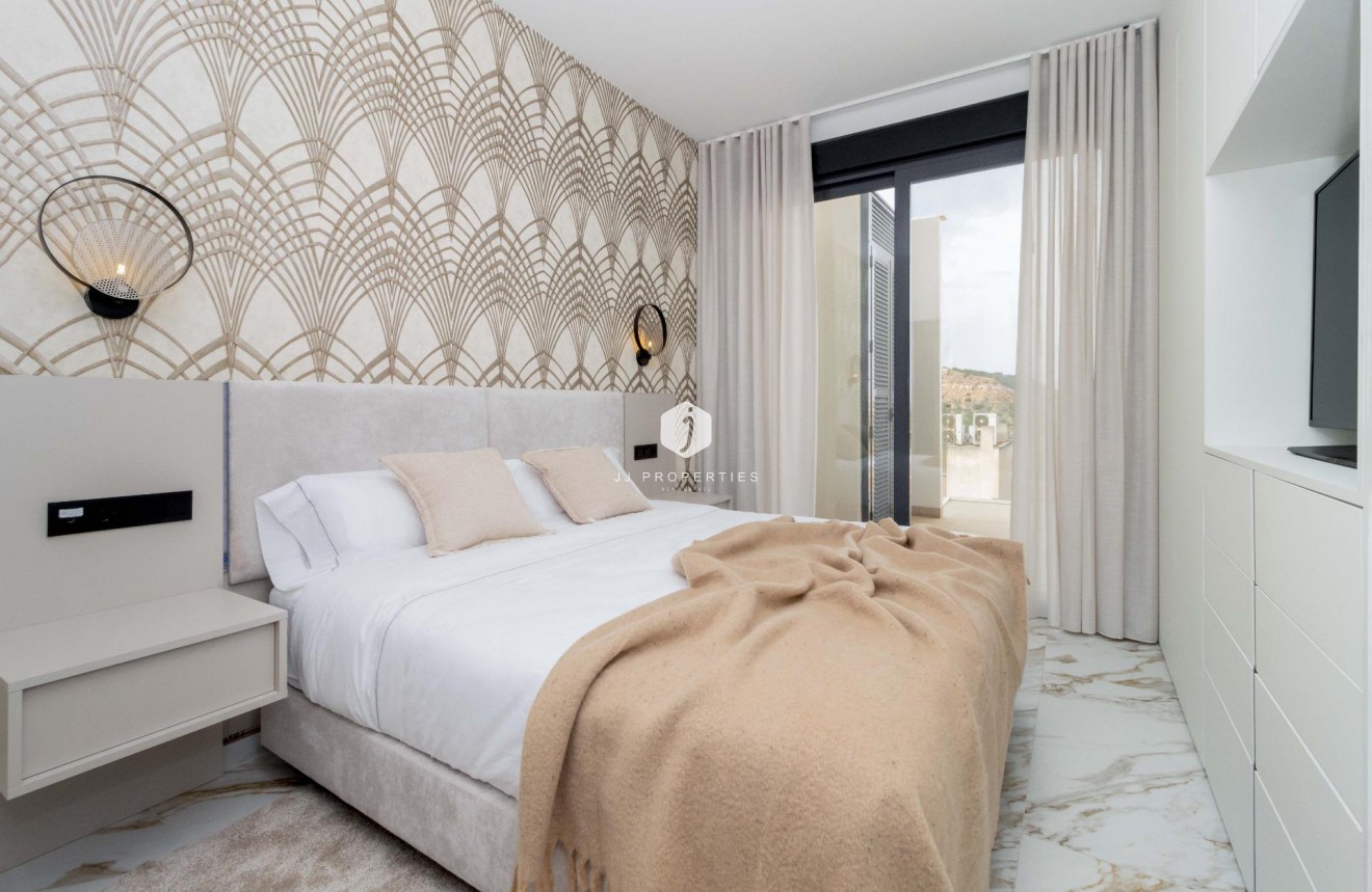 Resale - Penthouse -
Guardamar del Segura - Pueblo