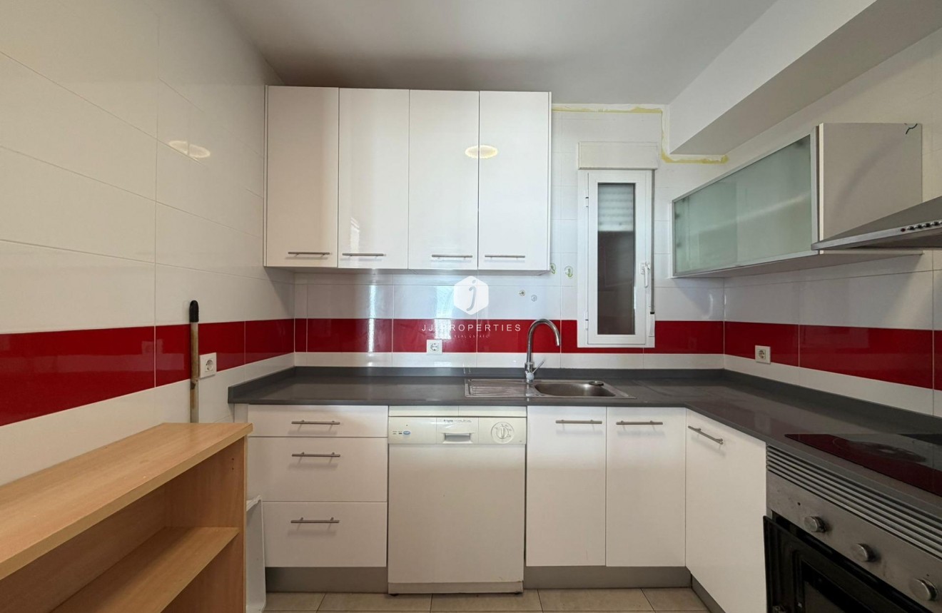 Resale - Apartment / flat -
Torrevieja - Playa de los Locos