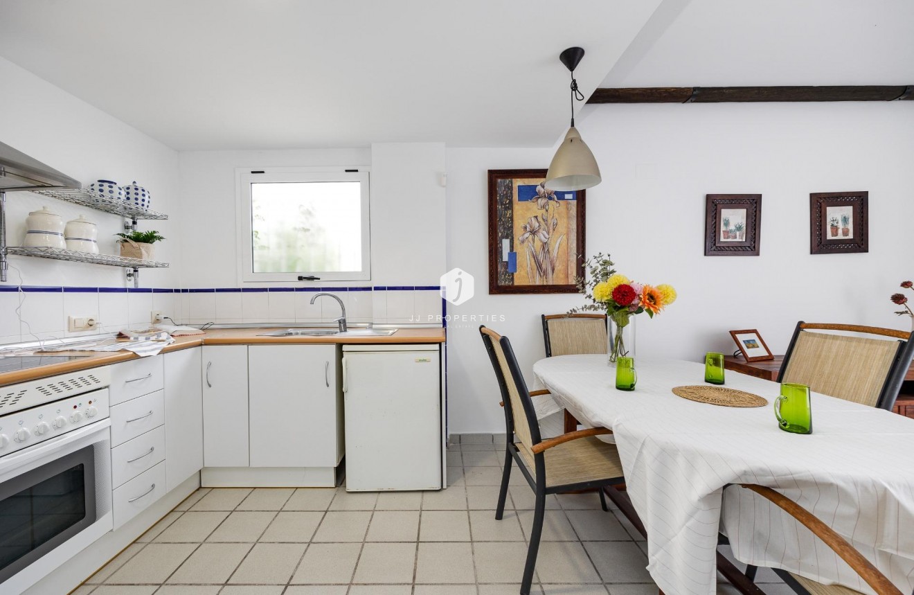 Z drugiej ręki - Mieszkanie w bloku -
Orihuela Costa