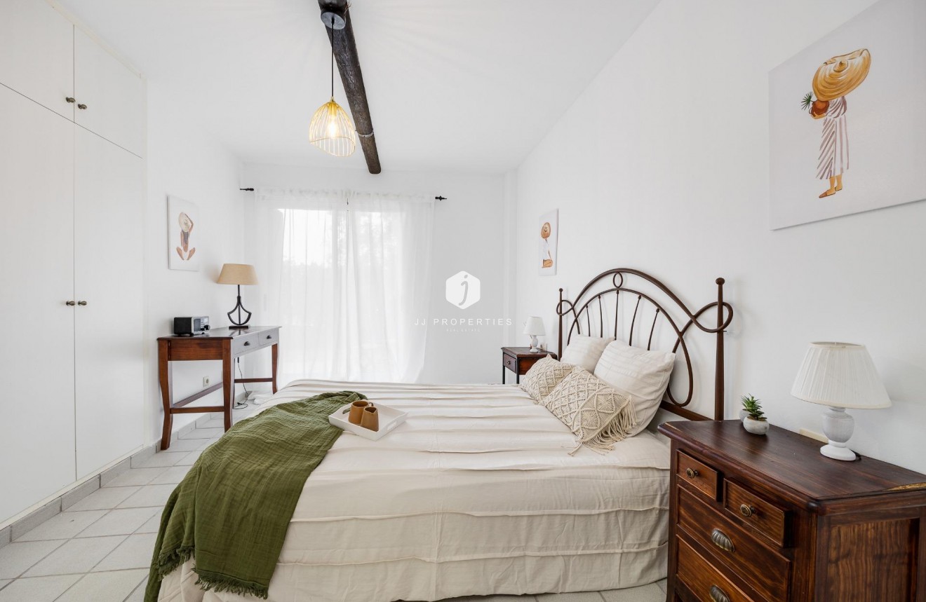 Z drugiej ręki - Mieszkanie w bloku -
Orihuela Costa