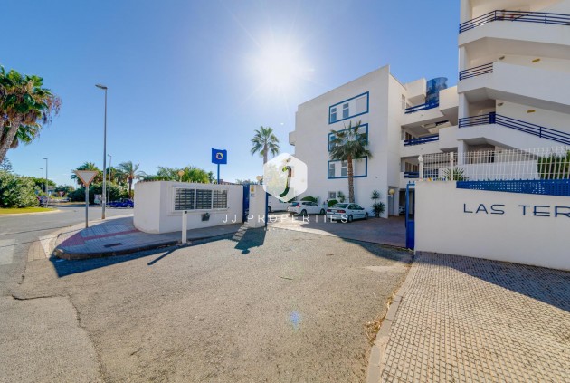 Z drugiej ręki - Mieszkanie w bloku -
Orihuela Costa