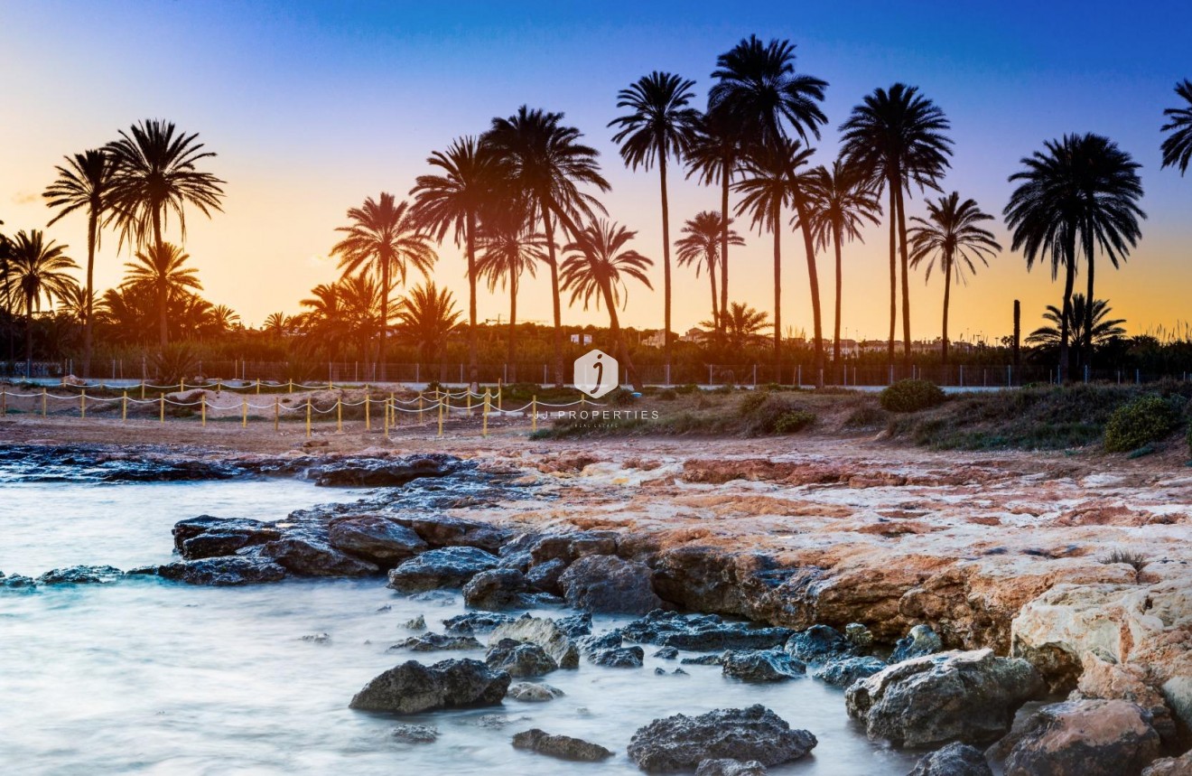 Z drugiej ręki - Mieszkanie w bloku -
Orihuela Costa