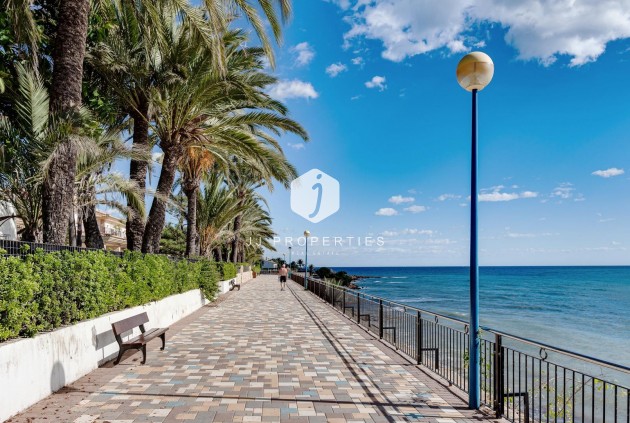 Z drugiej ręki - Mieszkanie w bloku -
Orihuela Costa