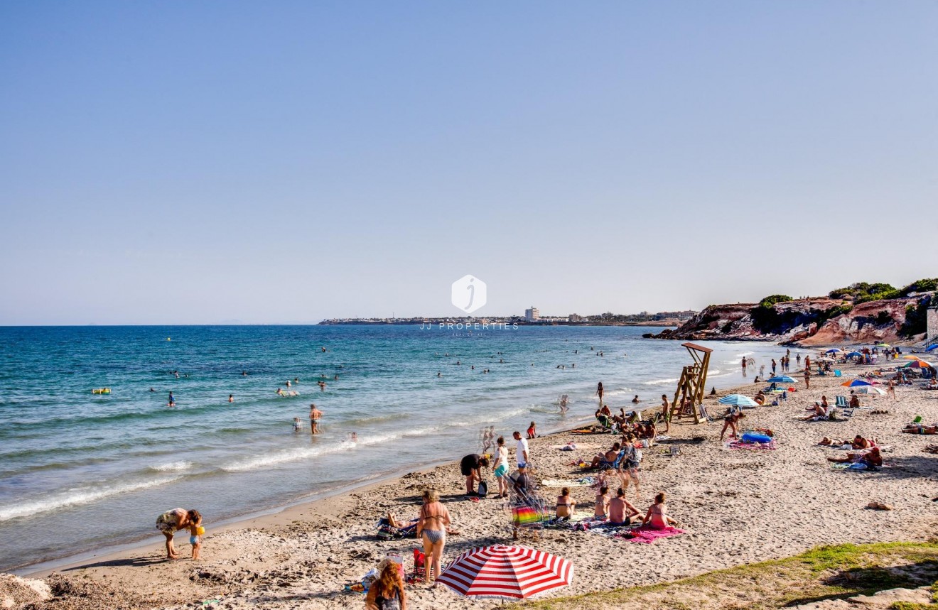 Z drugiej ręki - Mieszkanie w bloku -
Orihuela Costa