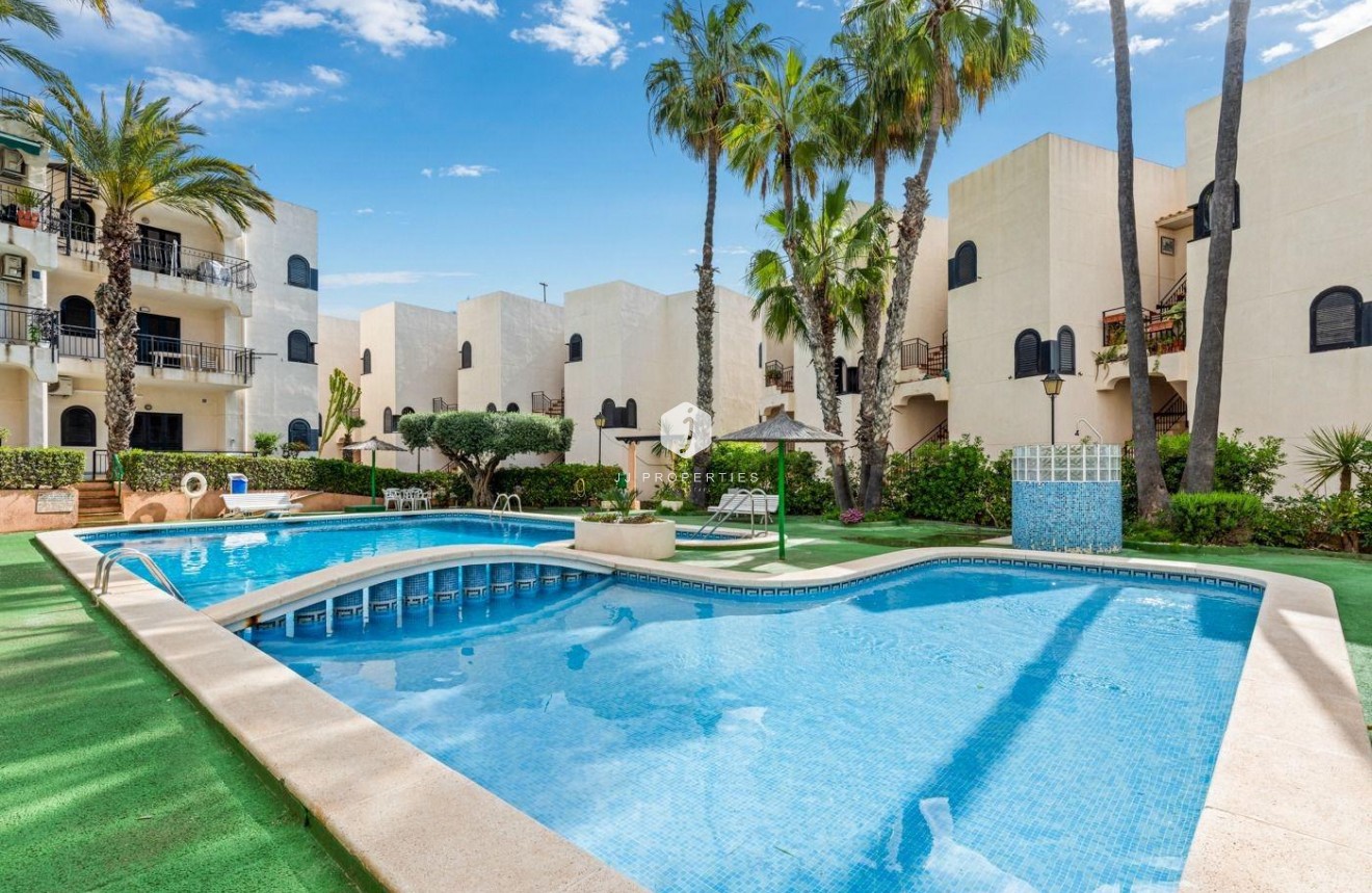 Resale - Apartment / flat -
Torrevieja - Cabo cervera