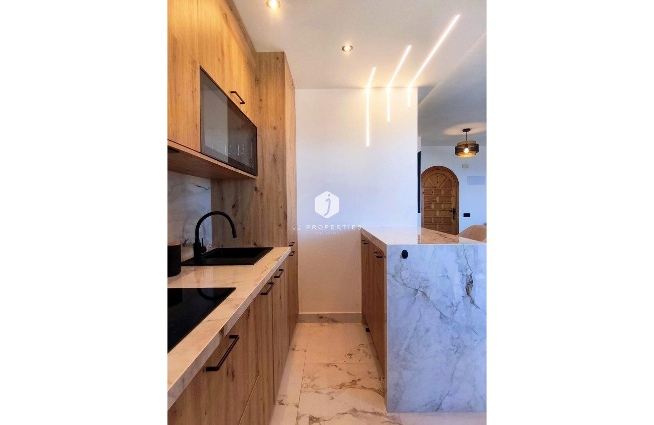 Resale - Apartment / flat -
Torrevieja - Cabo cervera