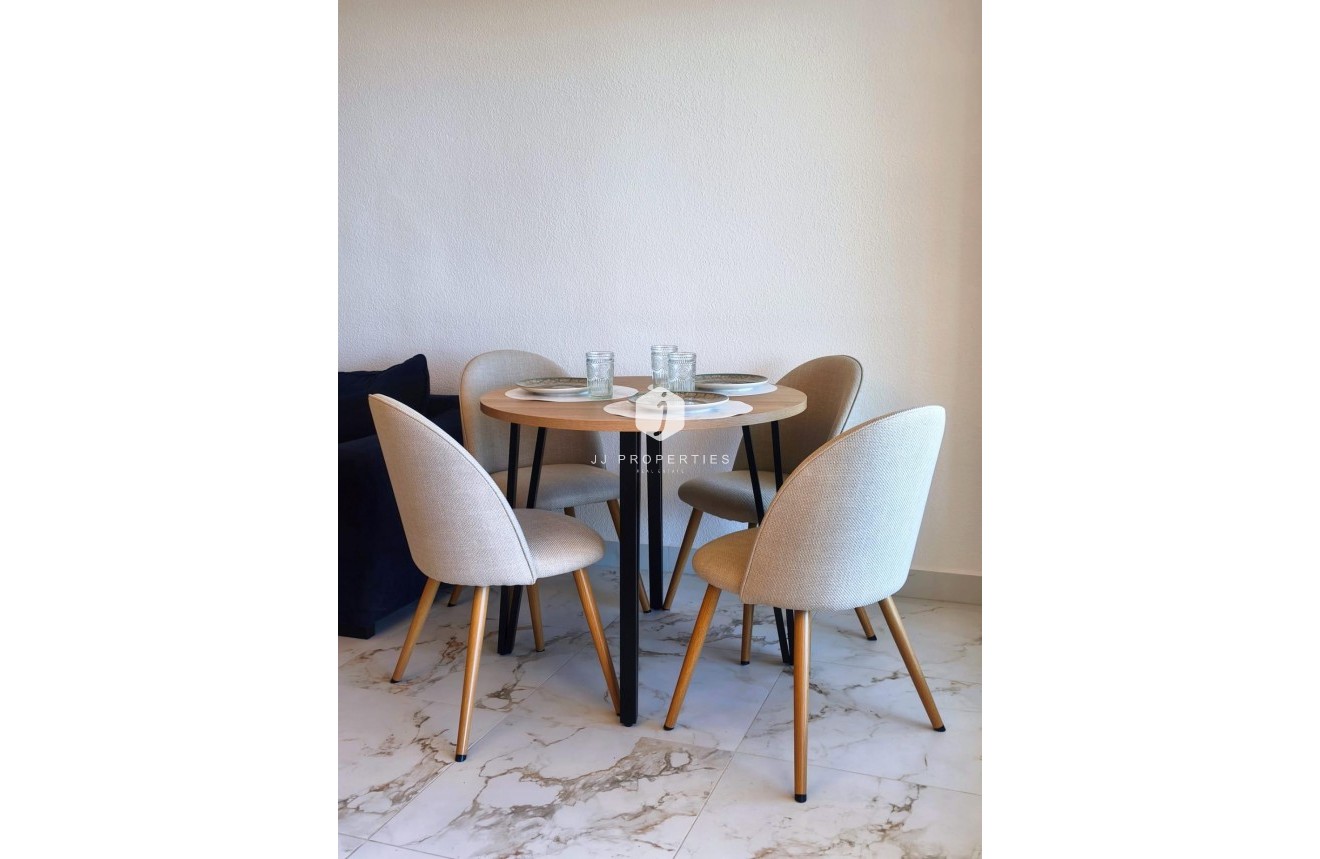 Resale - Apartment / flat -
Torrevieja - Cabo cervera