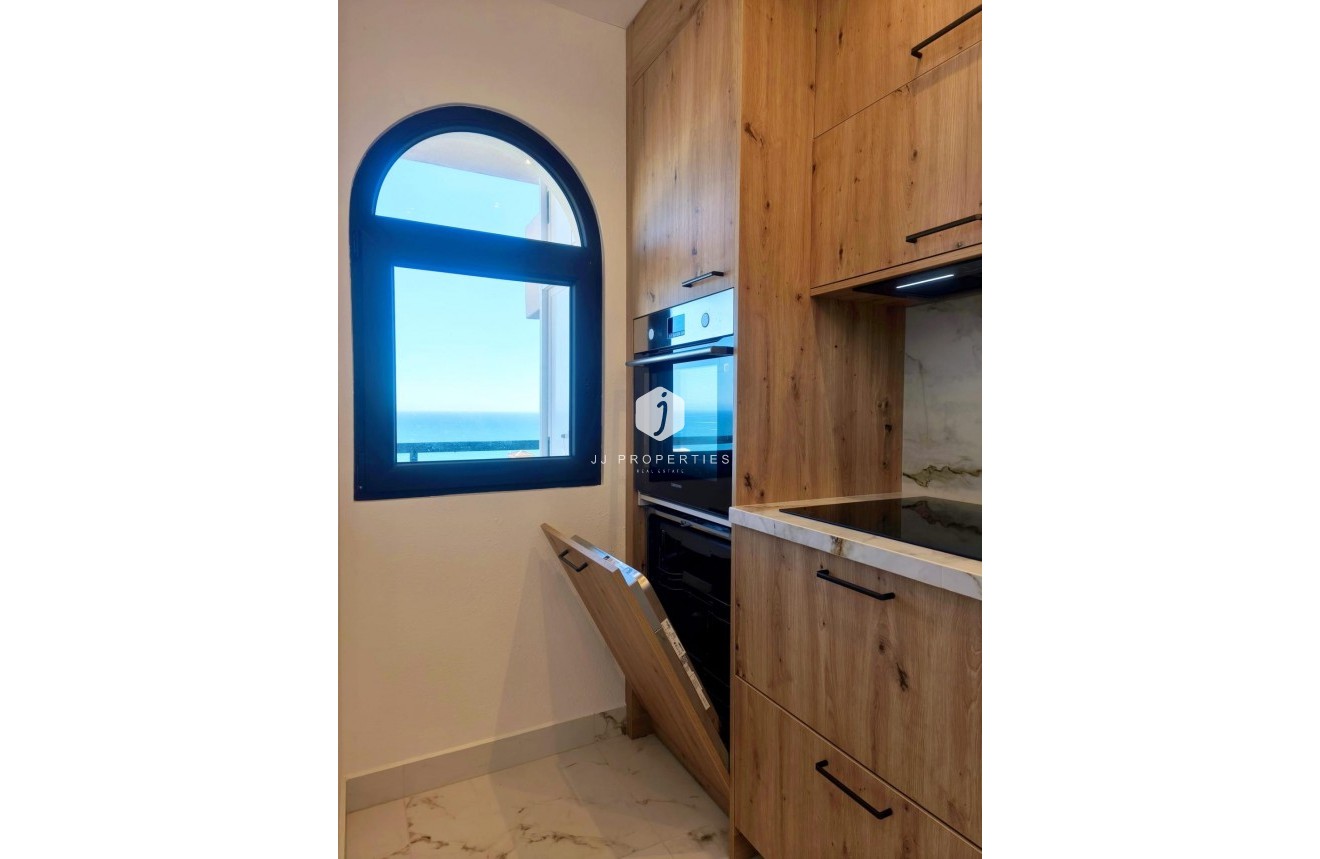 Resale - Apartment / flat -
Torrevieja - Cabo cervera