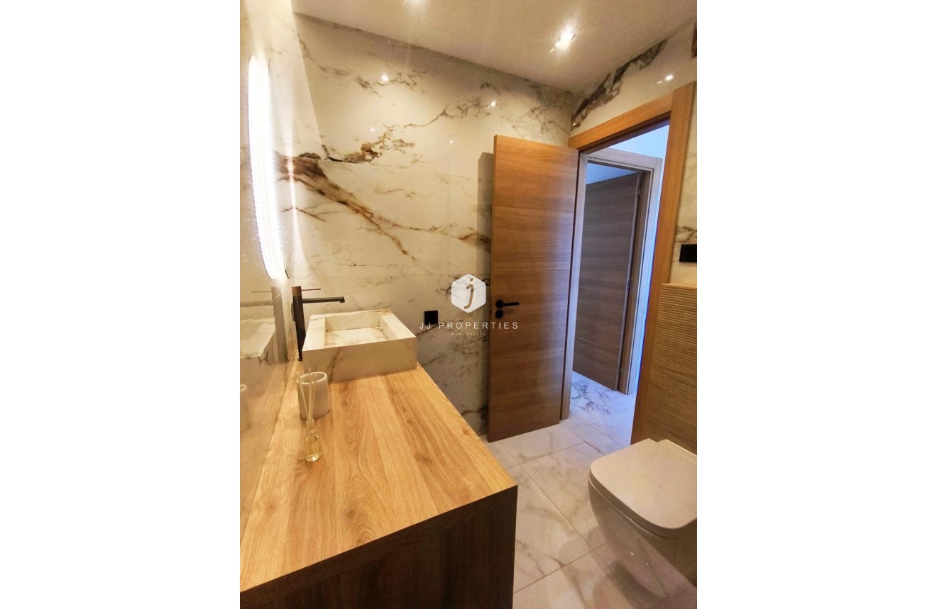 Resale - Apartment / flat -
Torrevieja - Cabo cervera