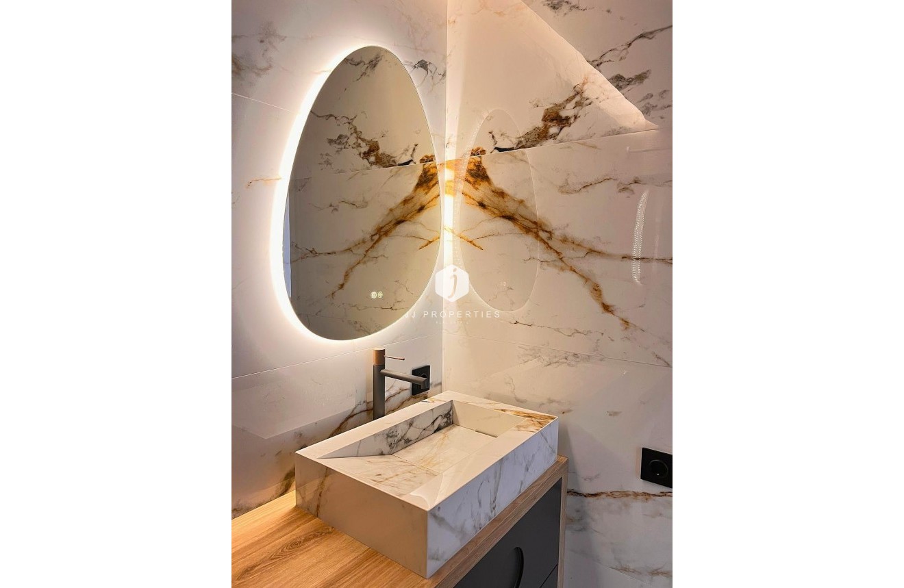 Resale - Apartment / flat -
Torrevieja - Cabo cervera