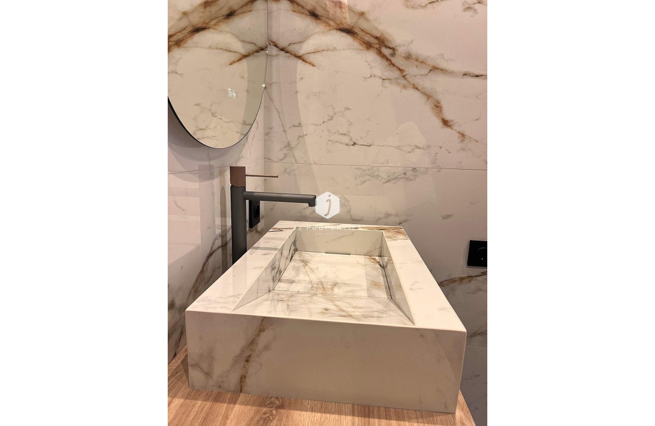 Resale - Apartment / flat -
Torrevieja - Cabo cervera