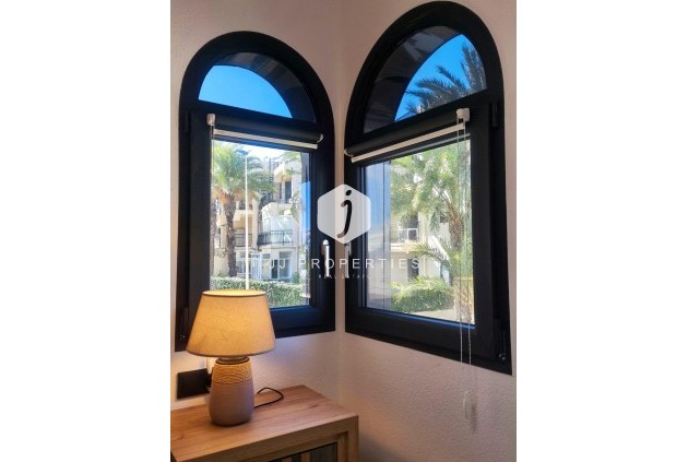 Resale - Apartment / flat -
Torrevieja - Cabo cervera