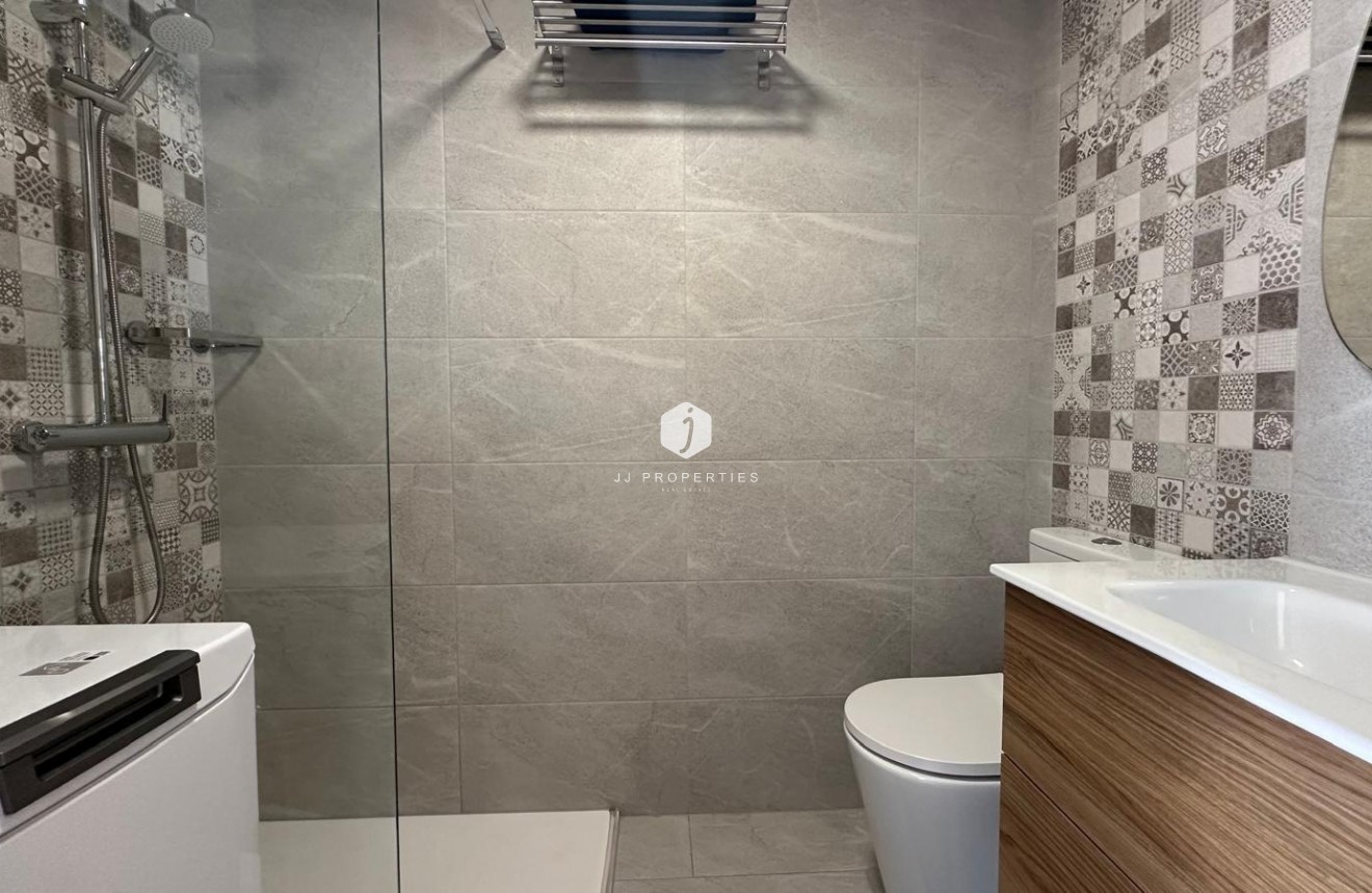 Resale - Bungalow -
Torrevieja - Los Balcones