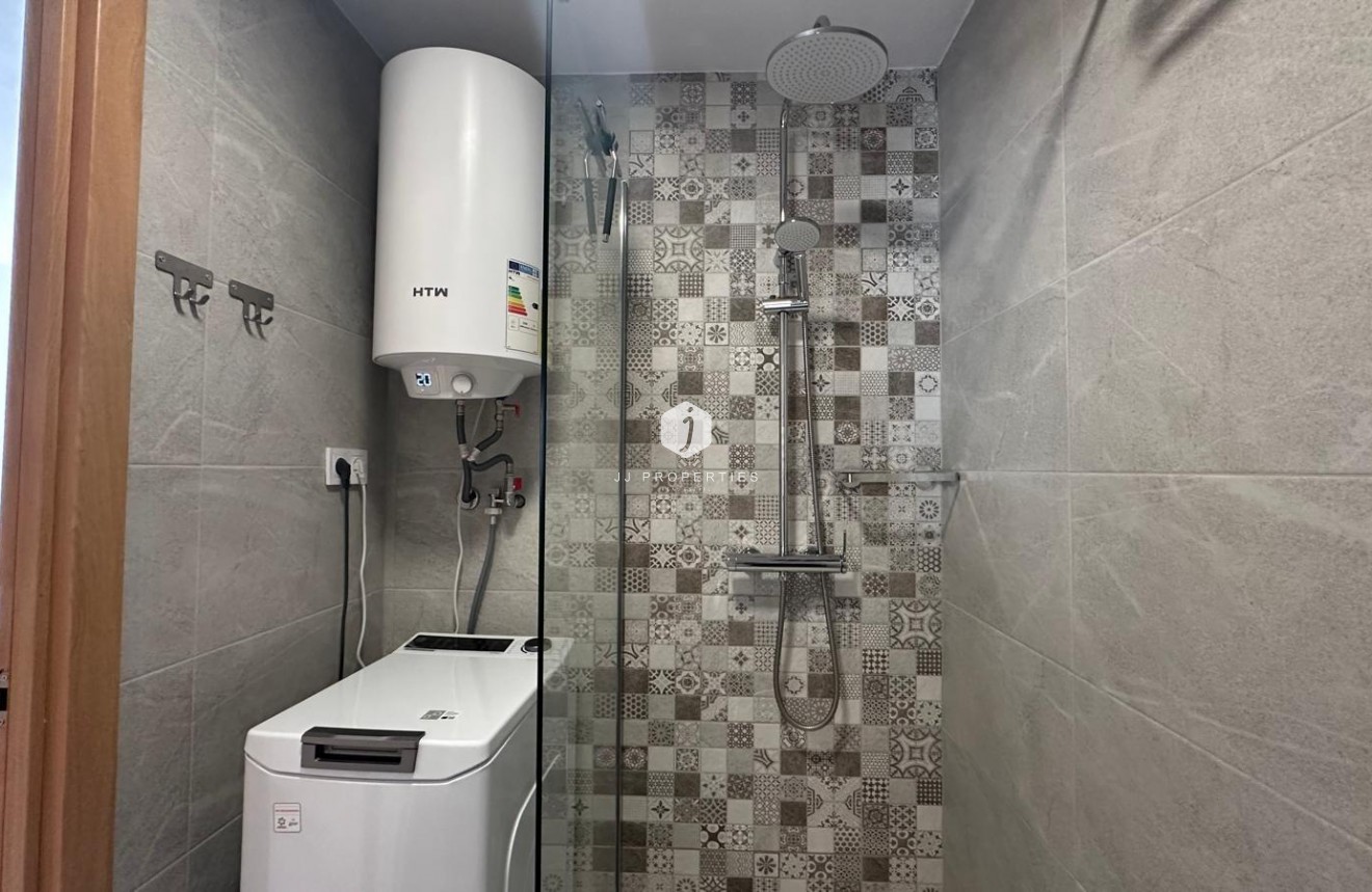 Resale - Bungalow -
Torrevieja - Los Balcones