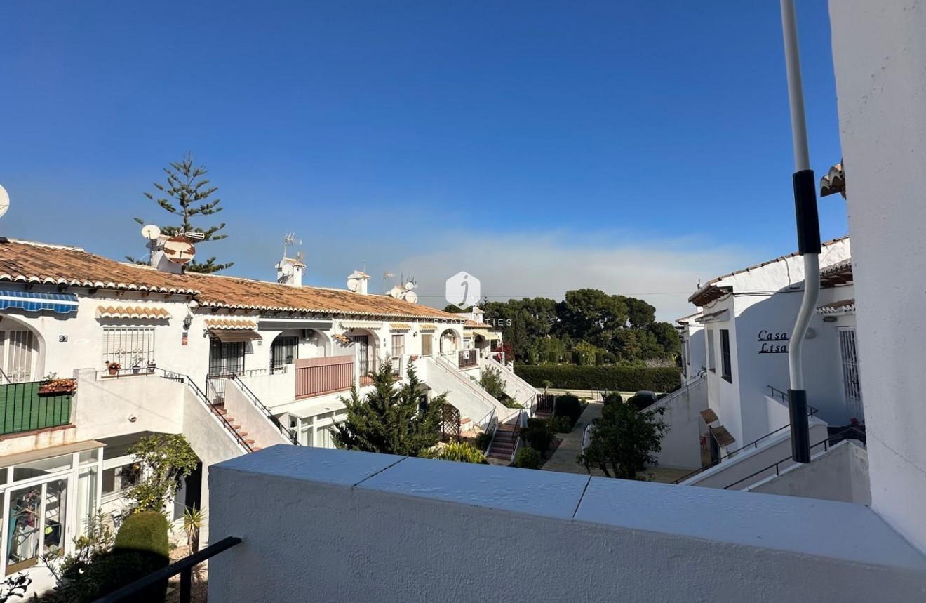 Resale - Bungalow -
Torrevieja - Los Balcones