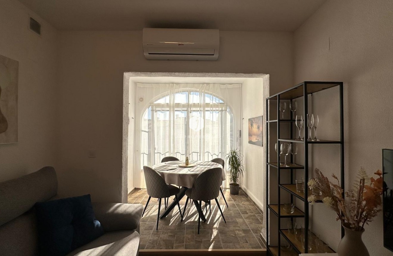 Resale - Bungalow -
Torrevieja - Los Balcones - Los Altos del Edén