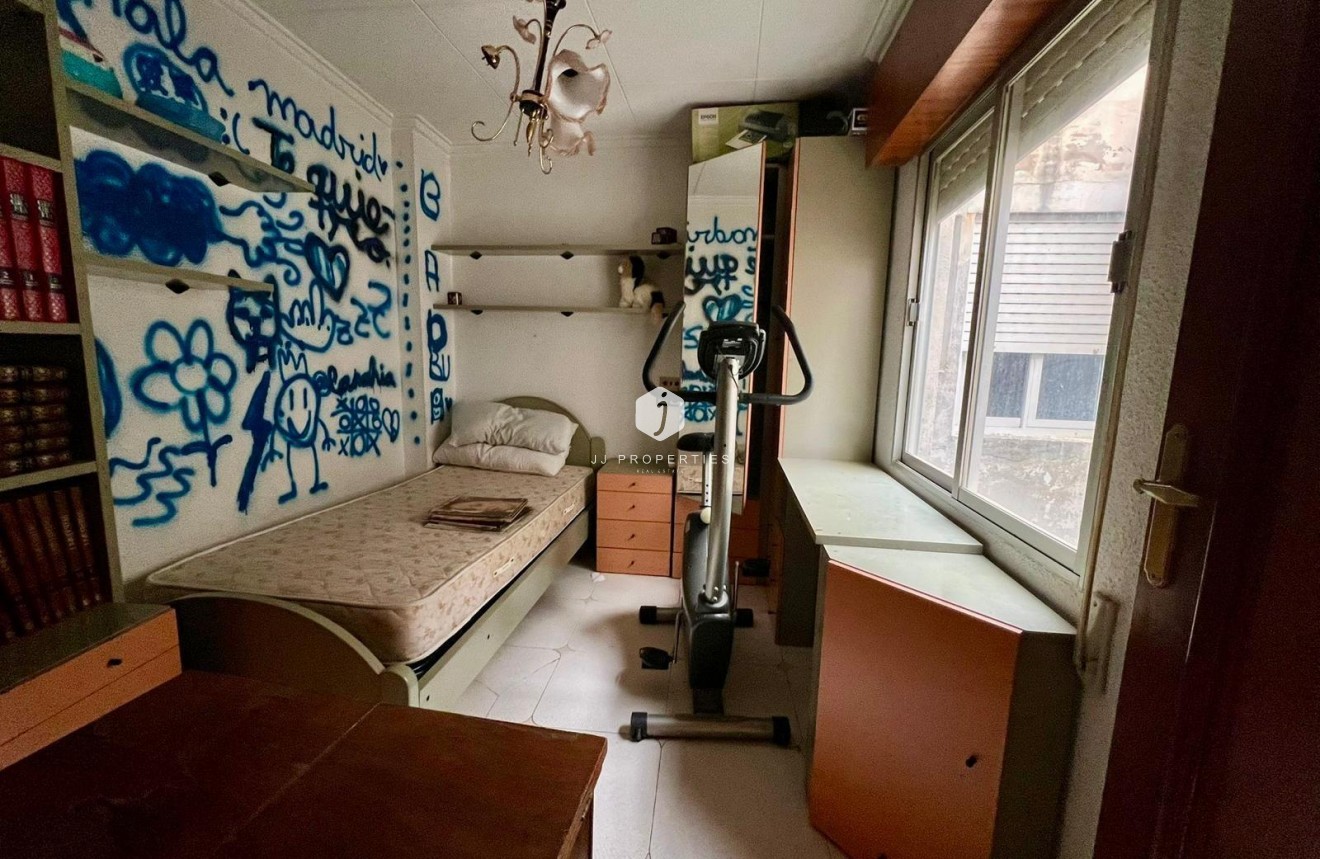 Aus zweiter Hand - Wohnung -
Torrevieja - Centro