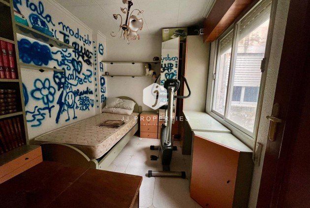 Aus zweiter Hand - Wohnung -
Torrevieja - Centro