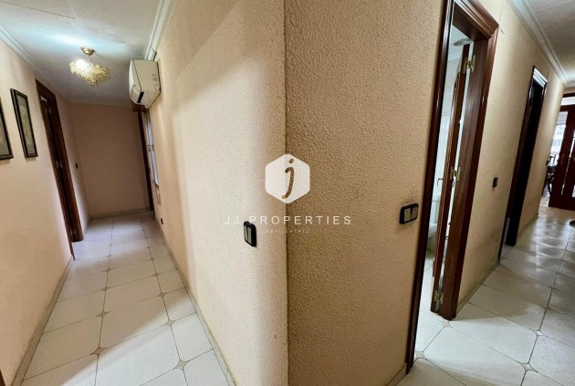 Aus zweiter Hand - Wohnung -
Torrevieja - Centro