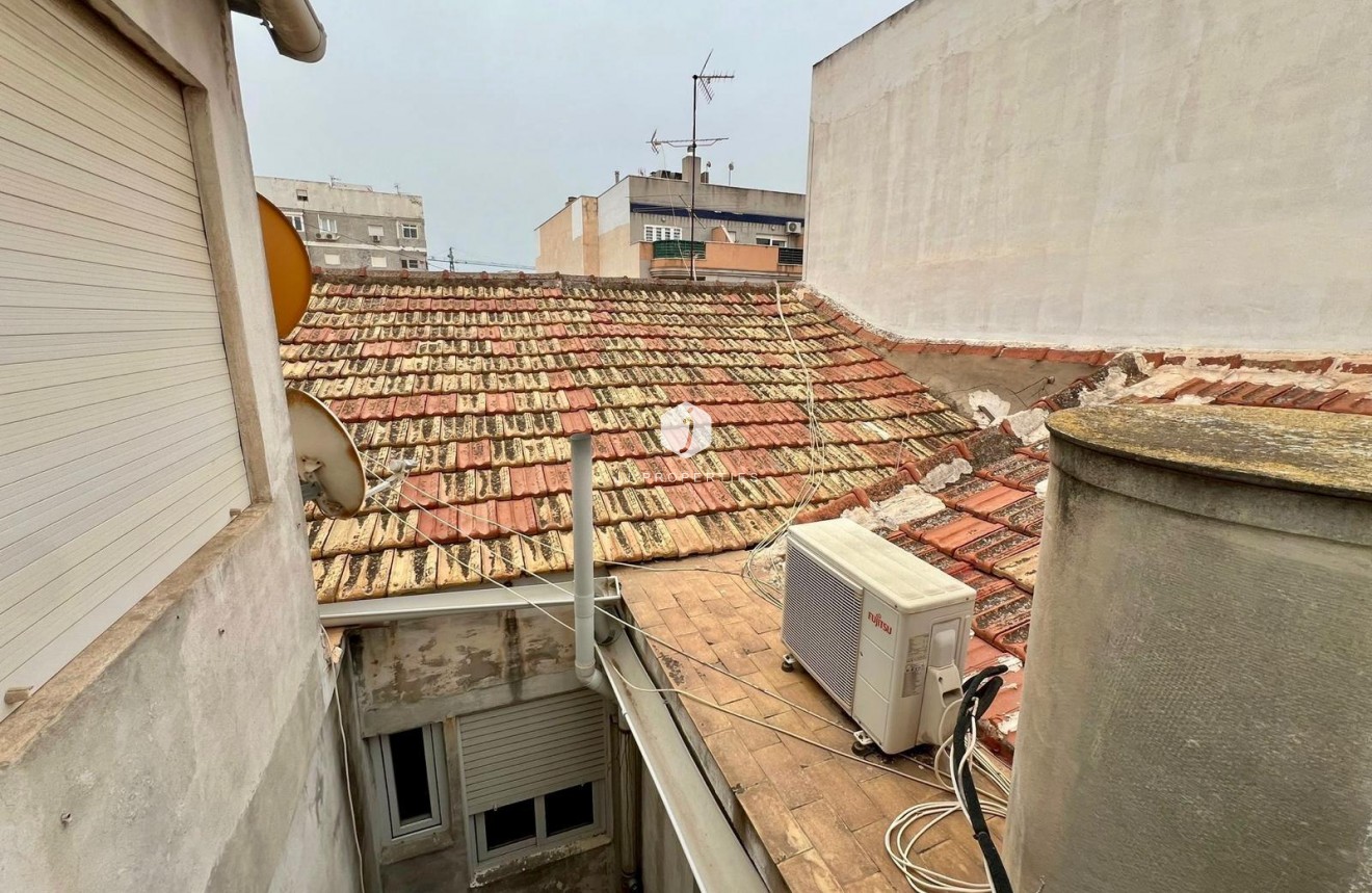 Aus zweiter Hand - Wohnung -
Torrevieja - Centro