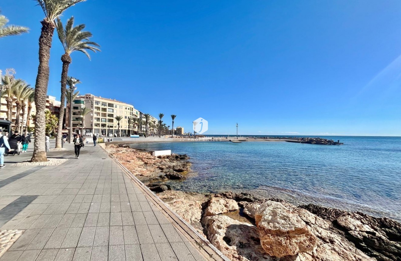 Aus zweiter Hand - Wohnung -
Torrevieja - Centro