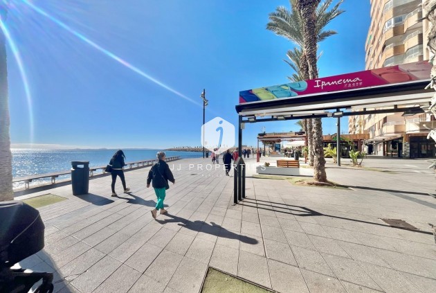 Aus zweiter Hand - Wohnung -
Torrevieja - Centro