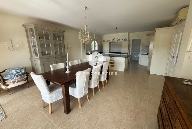 Resale - Villa -
Playa Flamenca - Costa Blanca