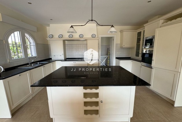 Resale - Villa -
Playa Flamenca - Costa Blanca