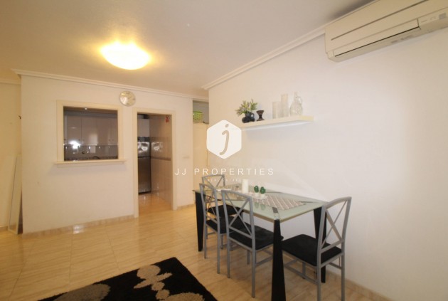Aus zweiter Hand - Wohnung -
Torrevieja - Centro