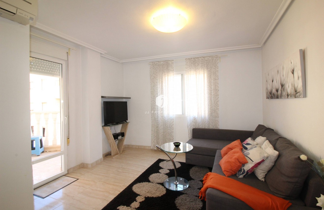 Aus zweiter Hand - Wohnung -
Torrevieja - Centro